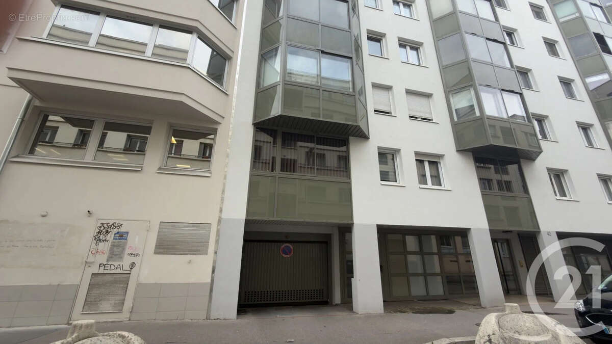 Parking à LYON-3E