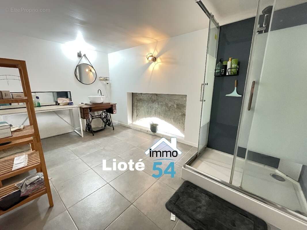 Maison à BAINVILLE-AUX-MIROIRS