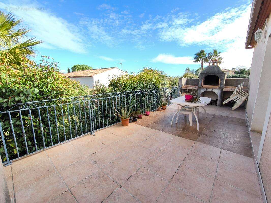 Maison à VILLETELLE