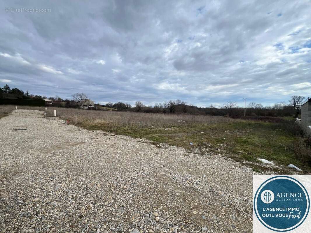 Terrain à MOISSIEU-SUR-DOLON