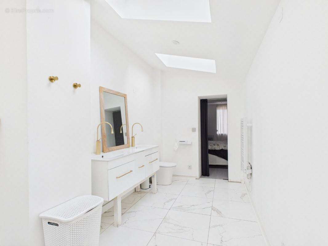 Maison à SAINT-QUENTIN