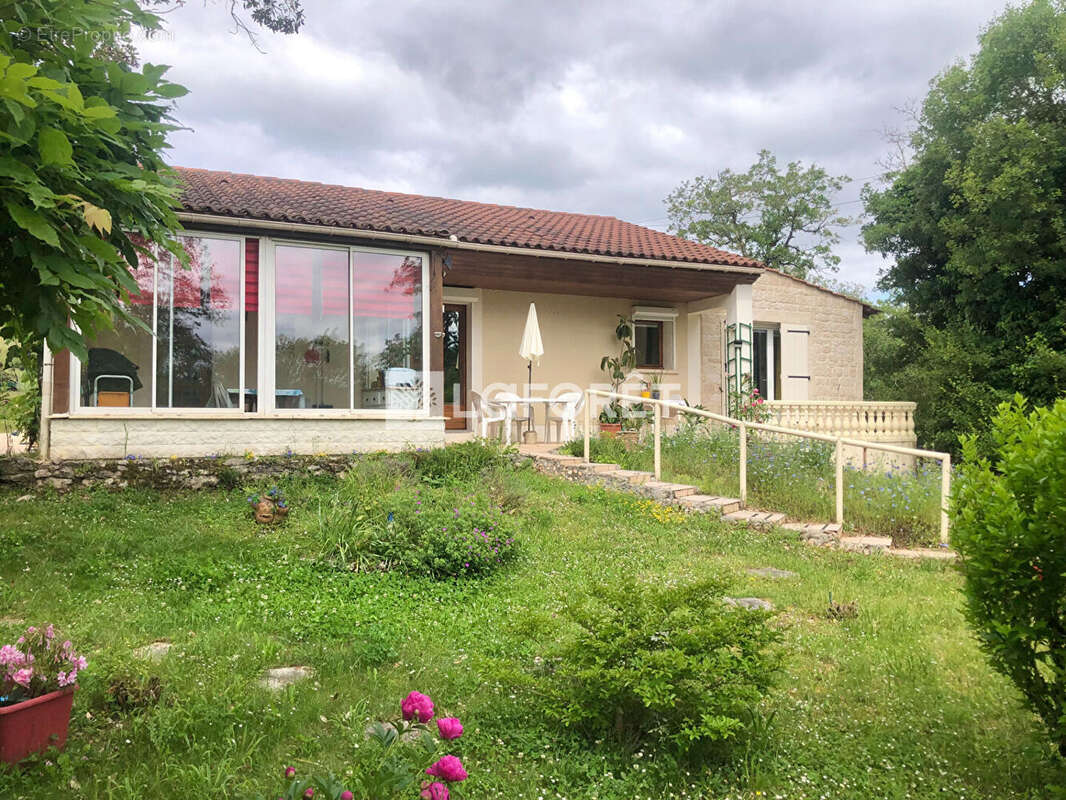 Maison à SAINT-GERY