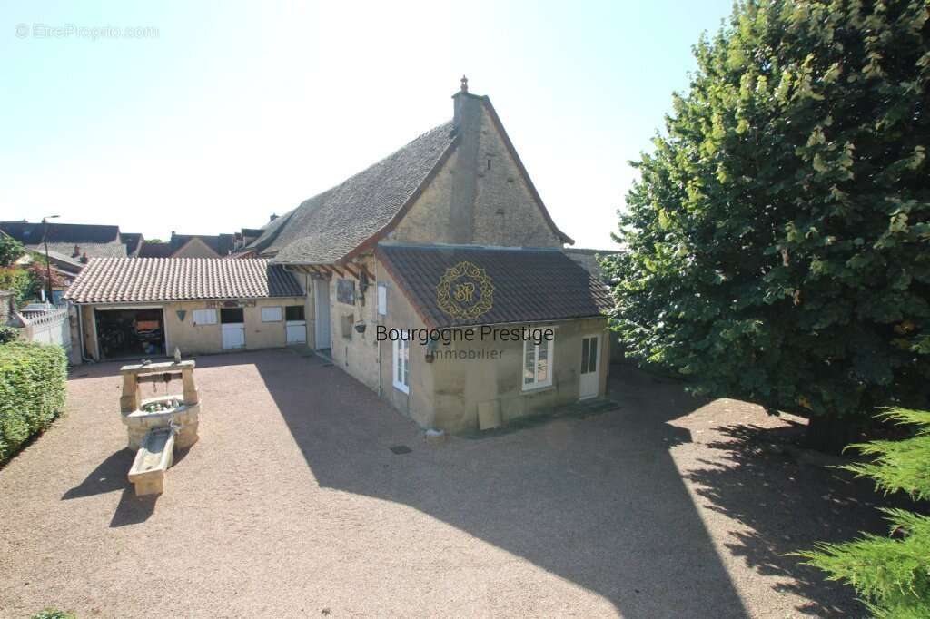 Maison à SENNECEY-LE-GRAND