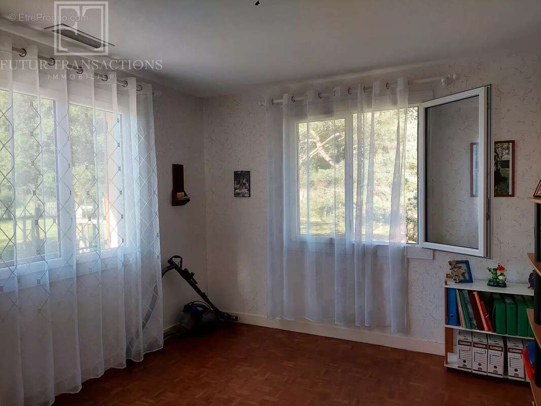 Maison à MILHAC-DE-NONTRON