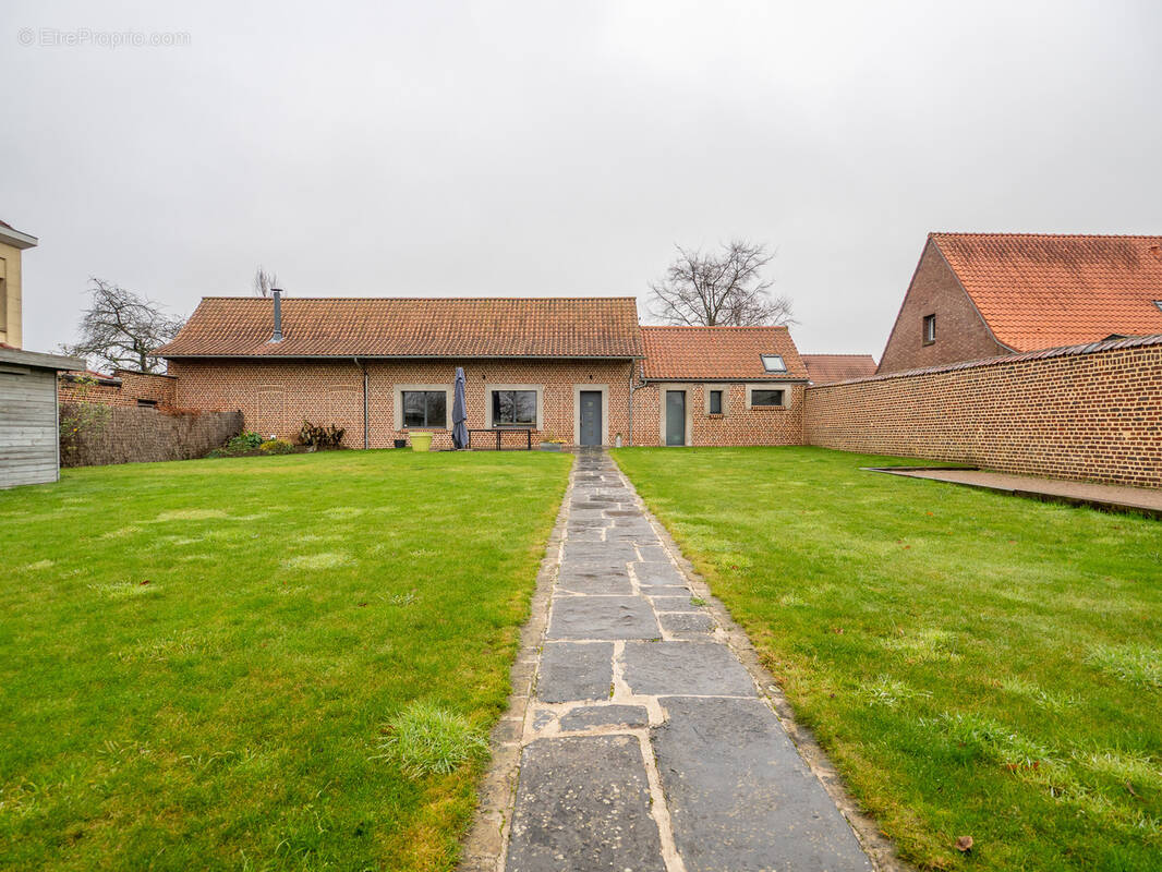 Maison à CAPPELLE-EN-PEVELE