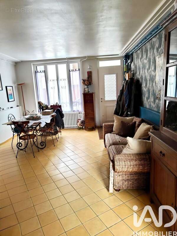 Photo 8 - Maison à NEAUPHLE-LE-CHATEAU