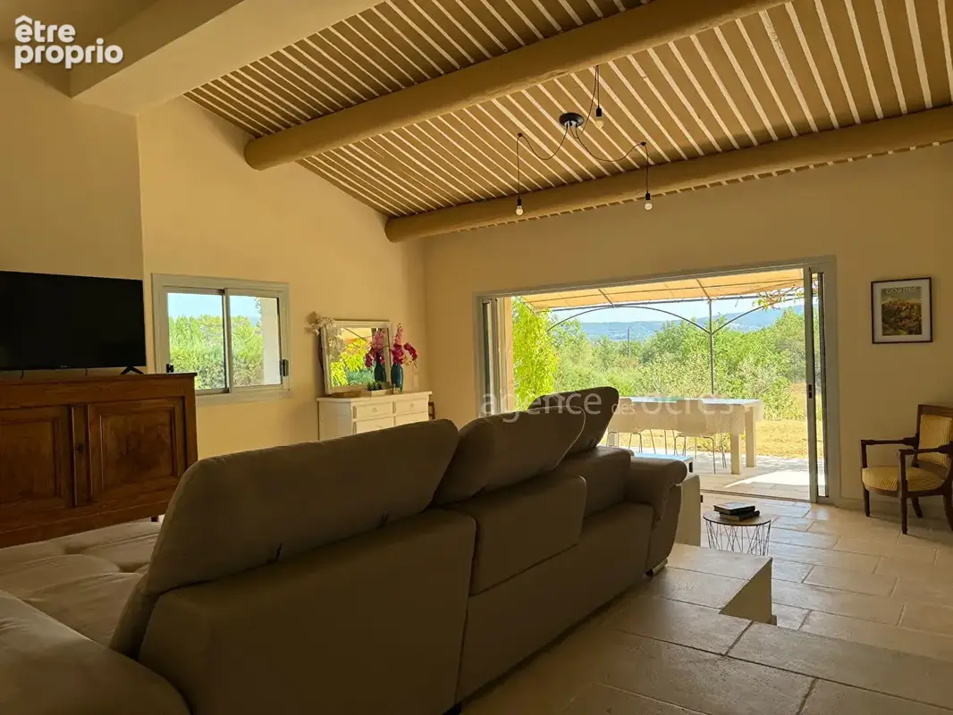 Propriété d'exception au coeur du Luberon. Vue panoramique & cadre naturel préservé - photo 8