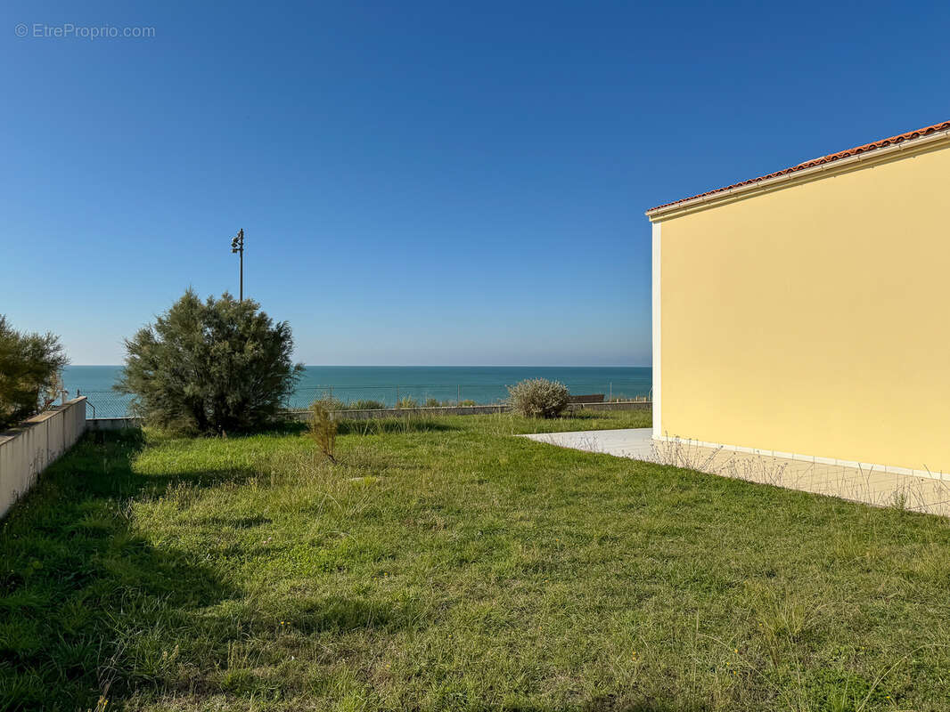Maison à SAINT-PALAIS-SUR-MER