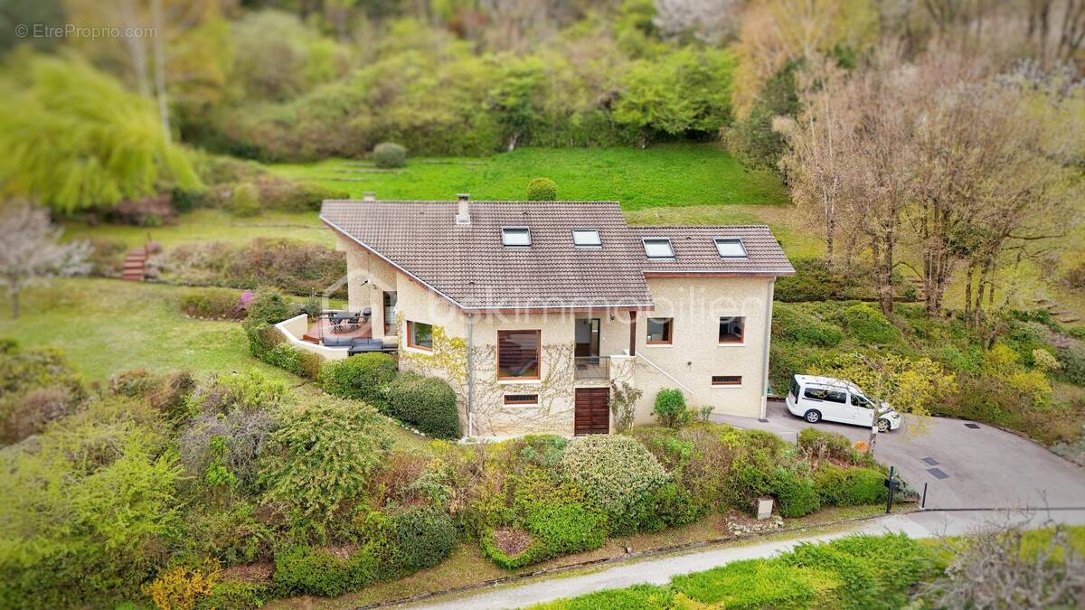 Maison à SEYSSINET-PARISET