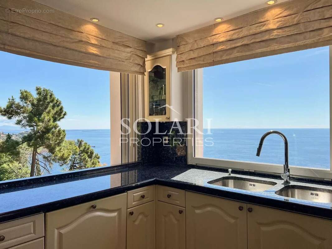 Maison à THEOULE-SUR-MER