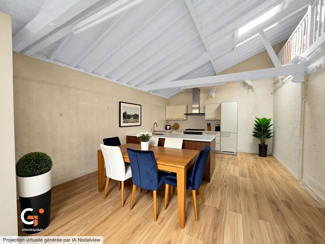 Maison à LES HOGUES