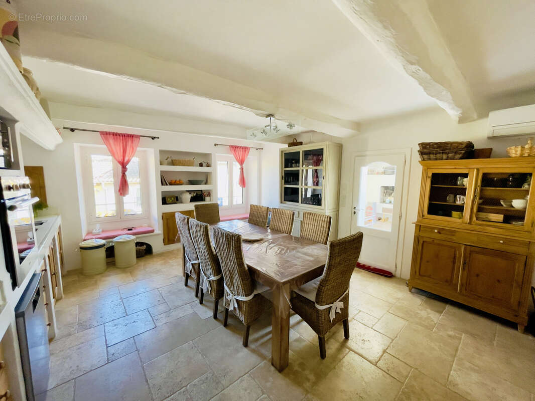 Maison à PLAN-DE-LA-TOUR