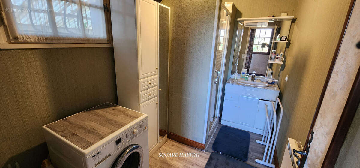 Maison à SEMUR-EN-VALLON