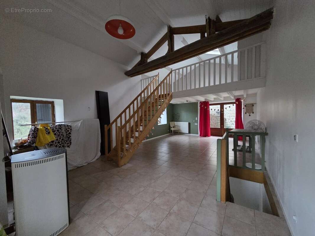 Maison à LABATIE-D'ANDAURE