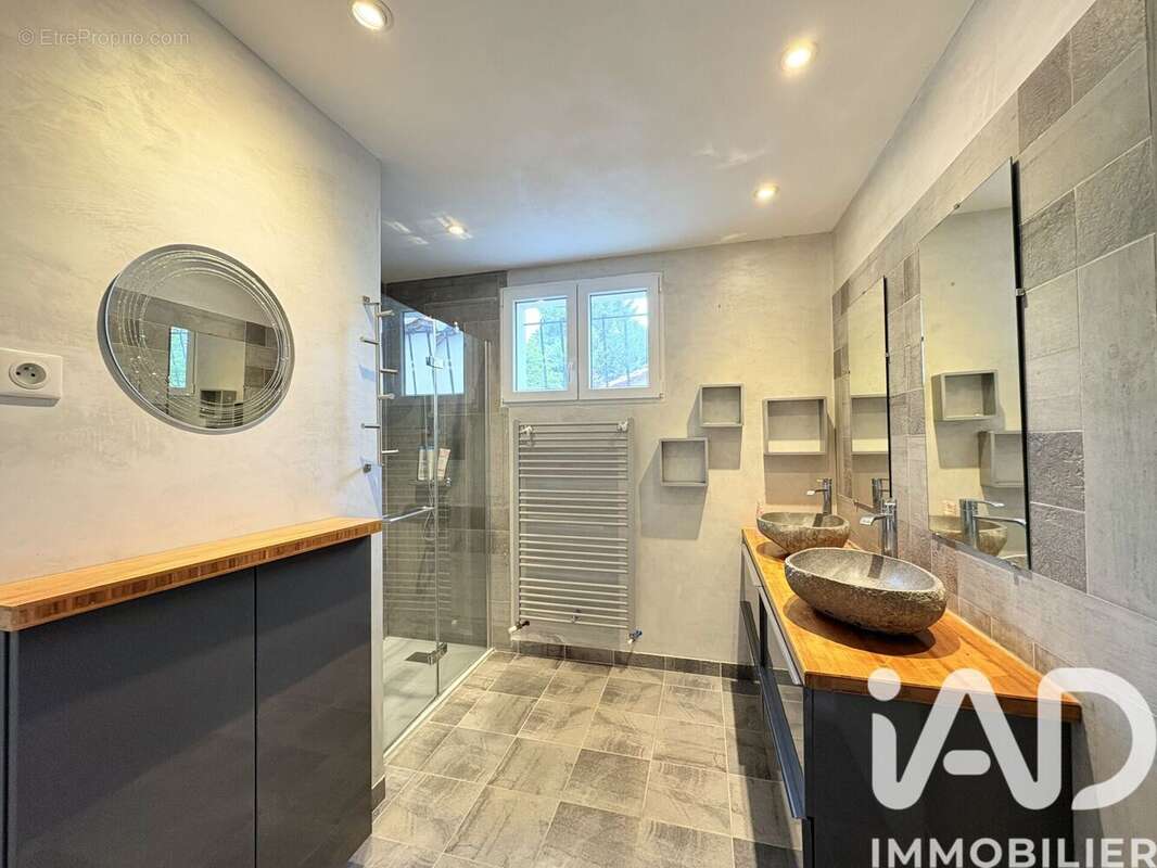 Photo 6 - Maison à AMBARES-ET-LAGRAVE