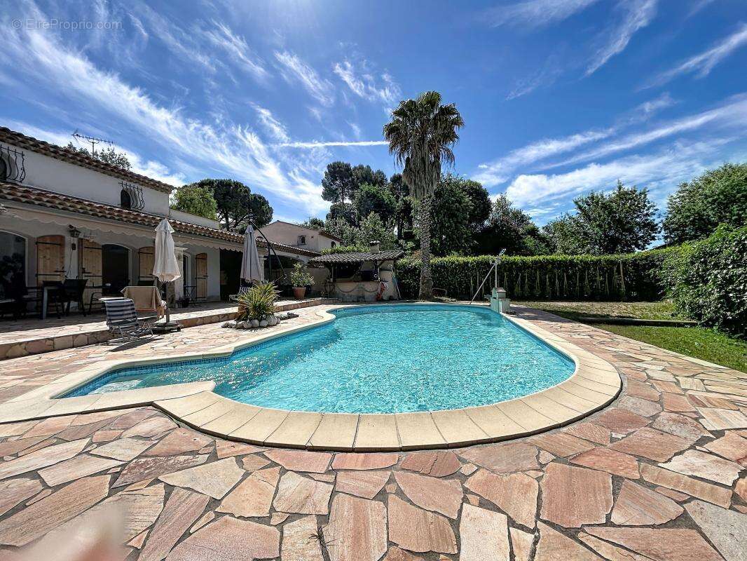 Maison à CAGNES-SUR-MER