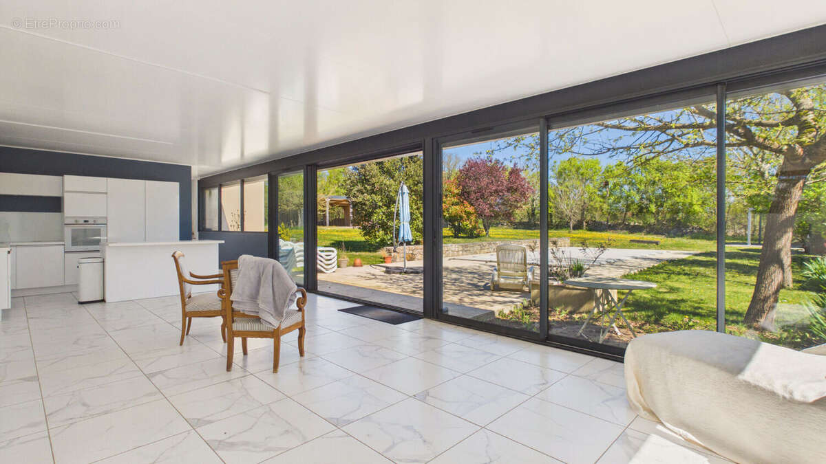 Maison de charme 6 pièces avec piscine, hameau paisible - photo 5