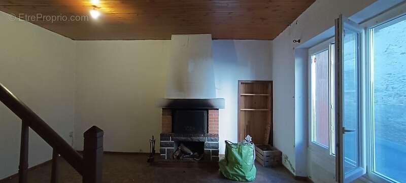 Maison à SAUVAGNAT-SAINTE-MARTHE