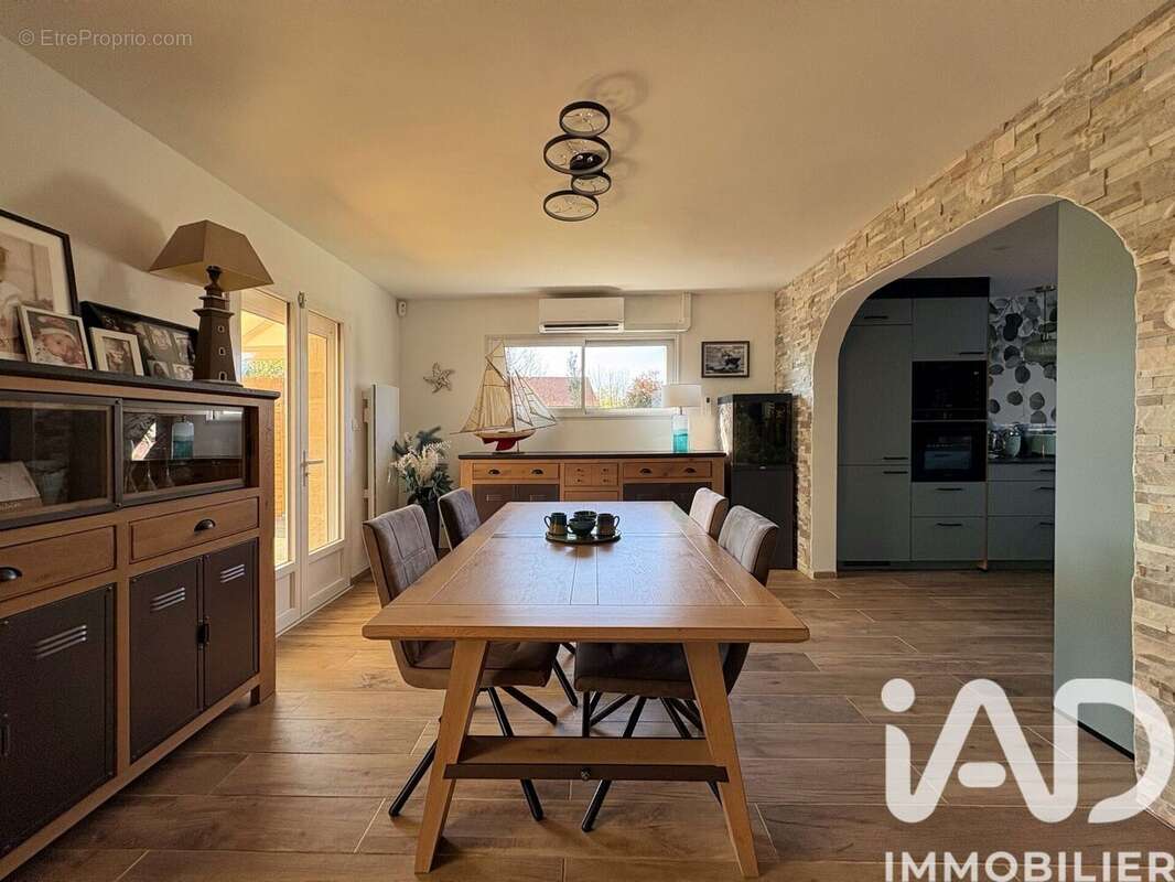 Maison 117 m² à Sainte-Helene  - photo 4