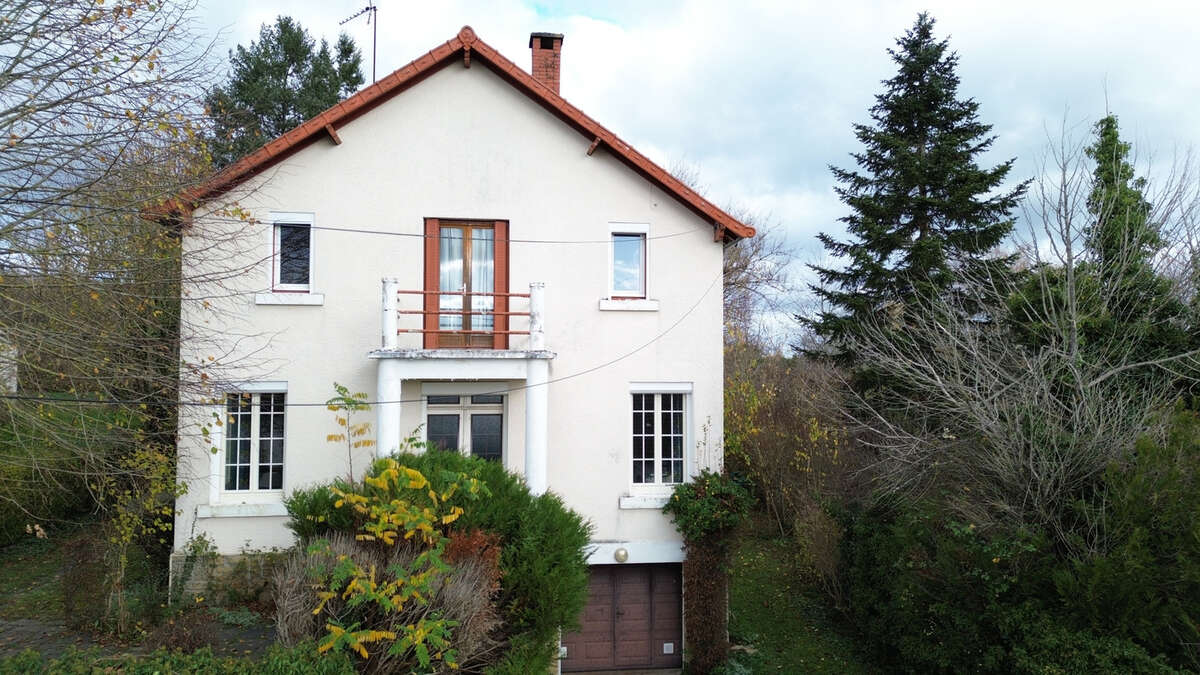 Maison à JOUET-SUR-L'AUBOIS