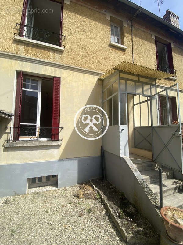 Maison à SAINTE-SAVINE