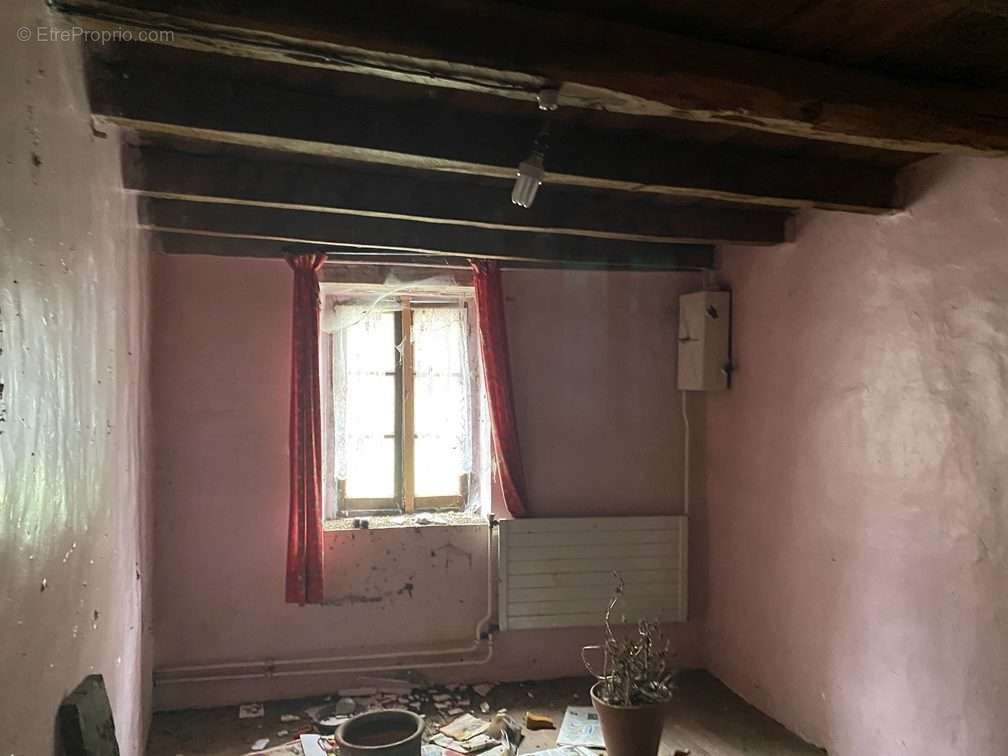 Maison à SAINT-JULIEN-LE-PETIT