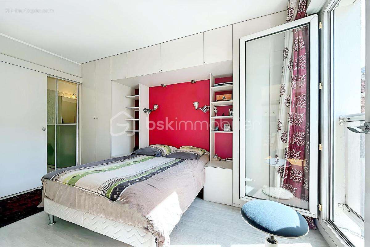 Appartement à PARIS-19E