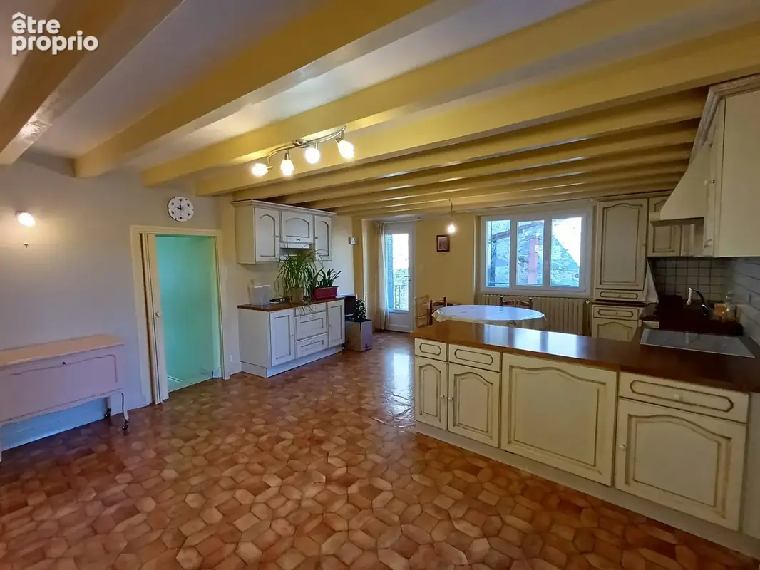 Maison à BILLOM