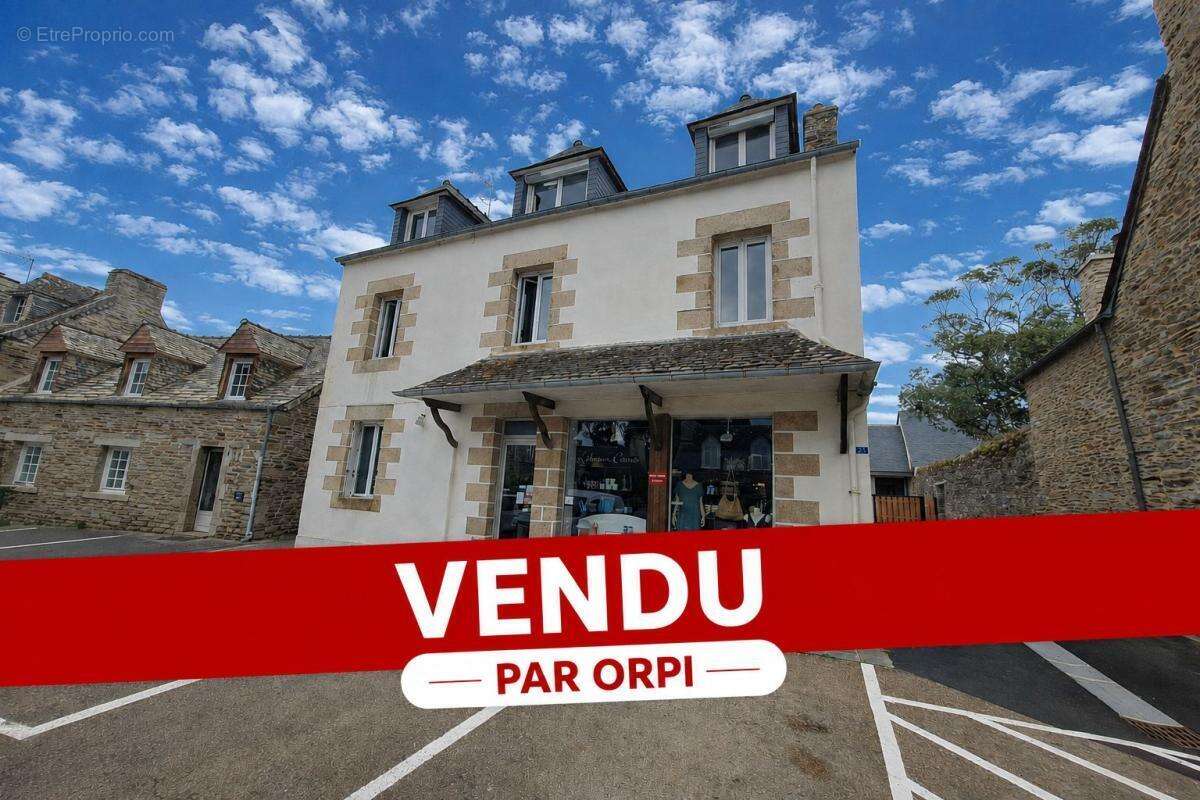 Maison à LOCQUIREC