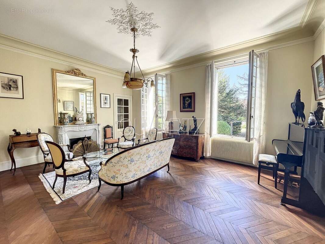 Maison à CERGY
