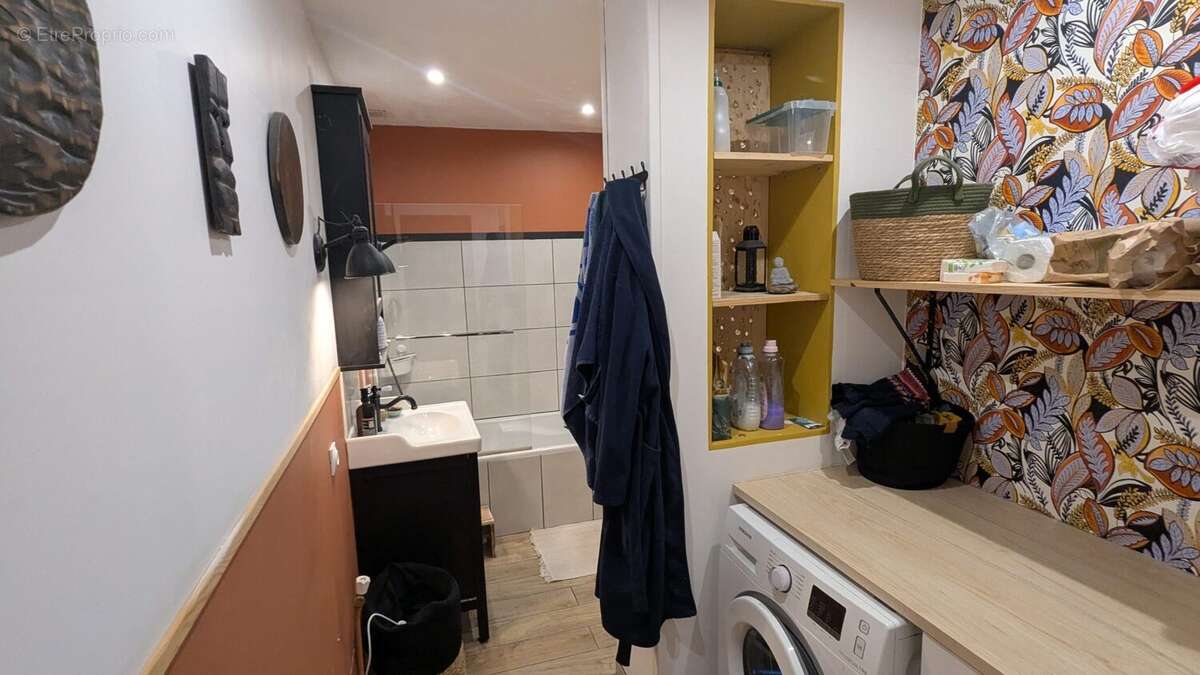 Appartement à CHENOVE