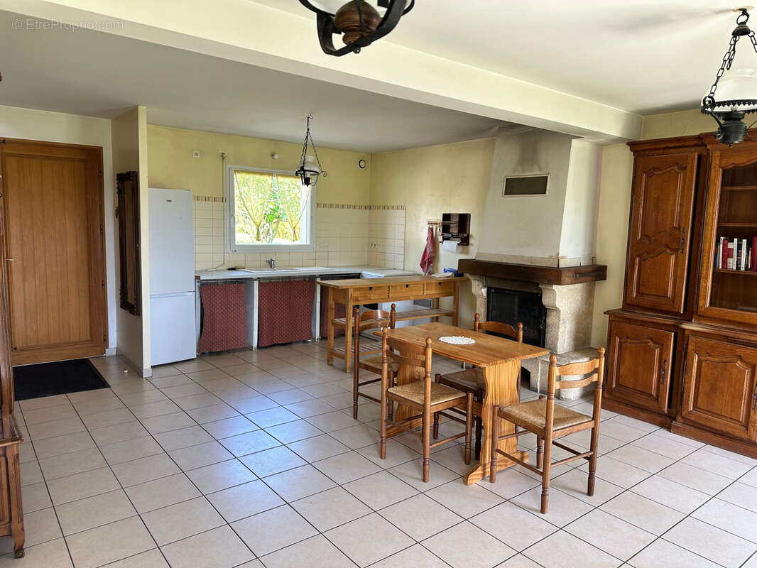 Maison à PLEVENON