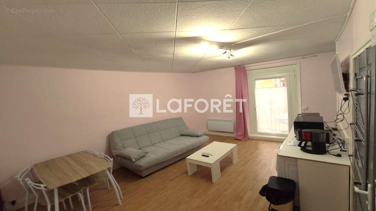 Appartement à SALINS-LES-BAINS