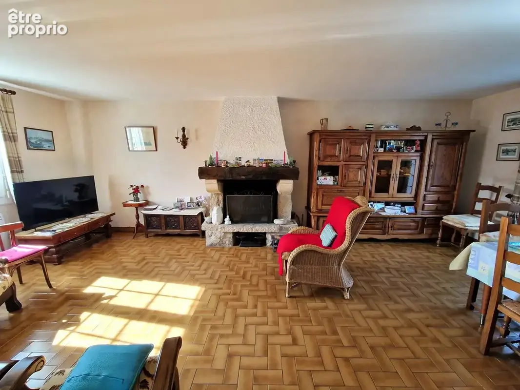 Maison 6 pièces 115 m² à vendre à Poullan-Sur-Mer (29100) - photo 3