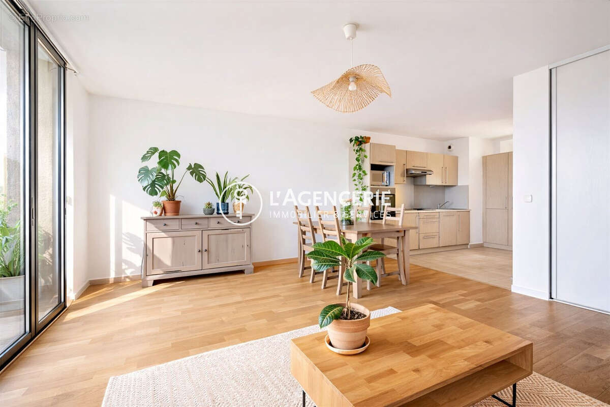 Appartement à BORDEAUX