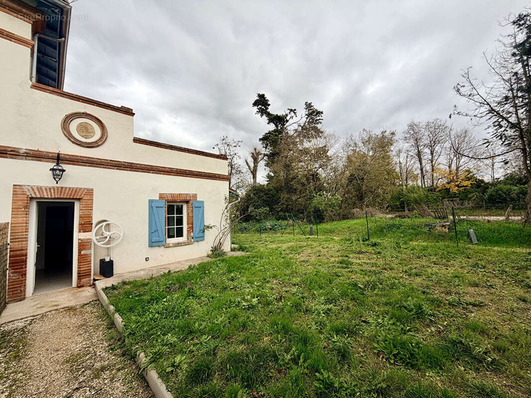 Appartement à FLOURENS
