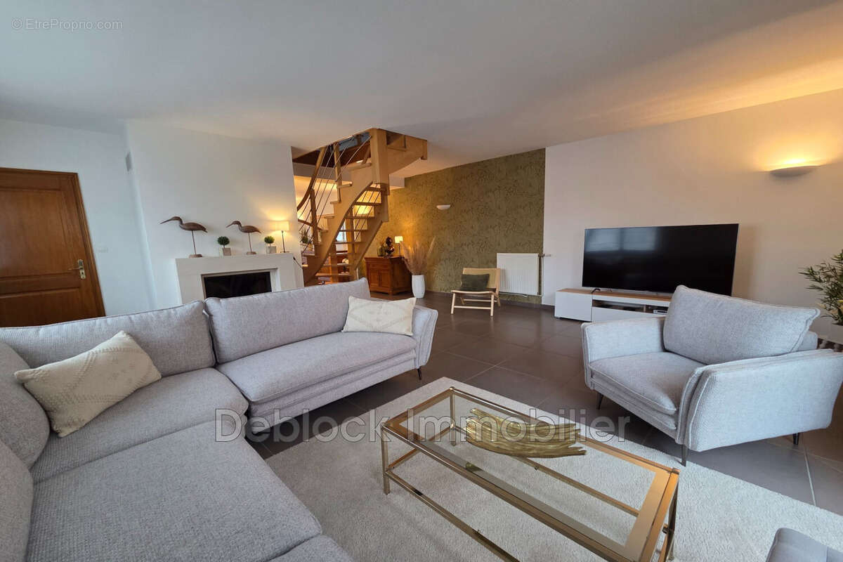 Maison à CAPPELLE-LA-GRANDE