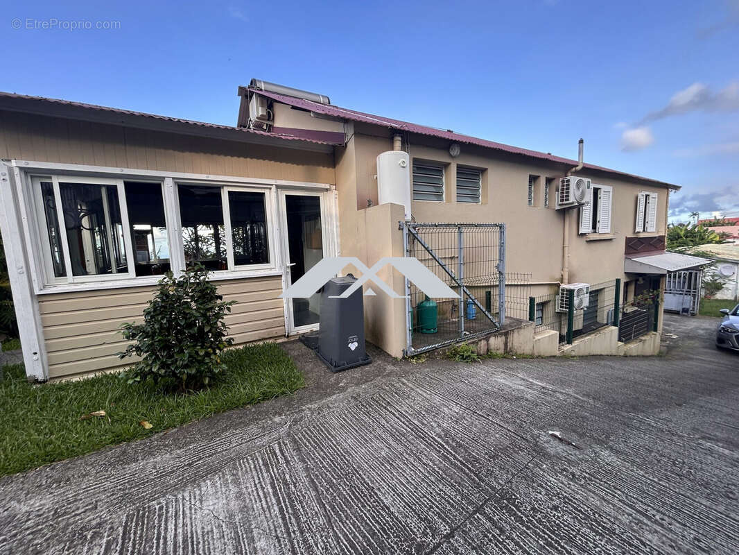 Maison à SAINTE-SUZANNE