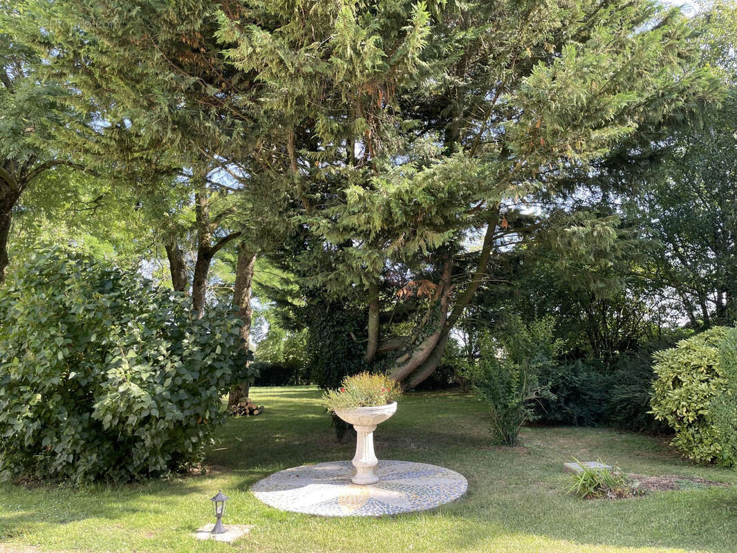 Maison à BRETEUIL