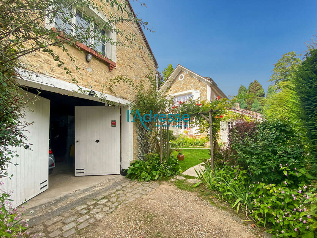 Maison à SERAINCOURT