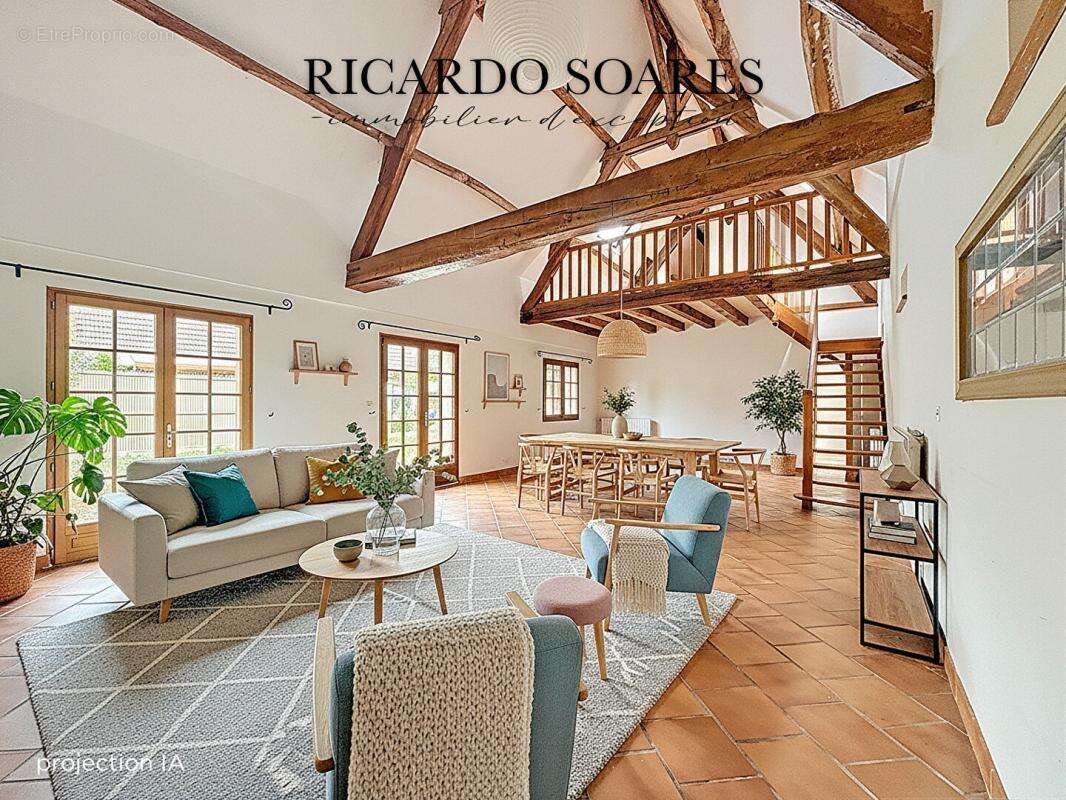 Maison à PONT-SAINTE-MAXENCE