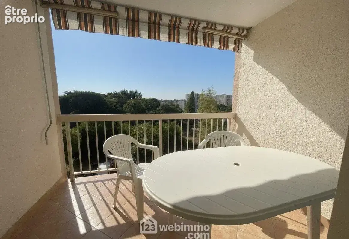Terrasse de 6 m² exposée plein Sud.