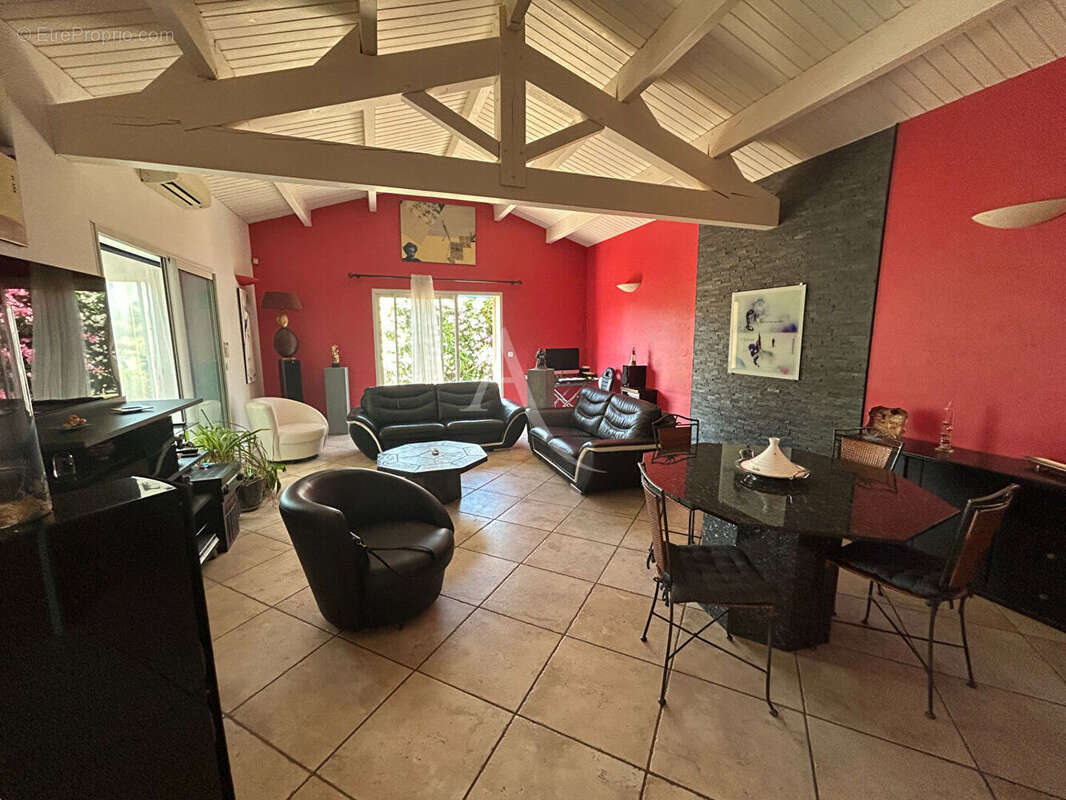 Maison à CANET-EN-ROUSSILLON