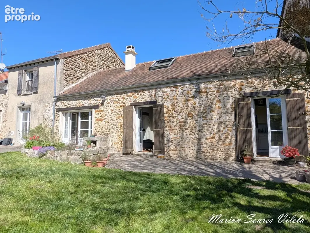 Authentique briarde au cœur d’un hameau paisible – 6 P, jardin, garage (CHAUMES-EN-BRIE) - photo 9