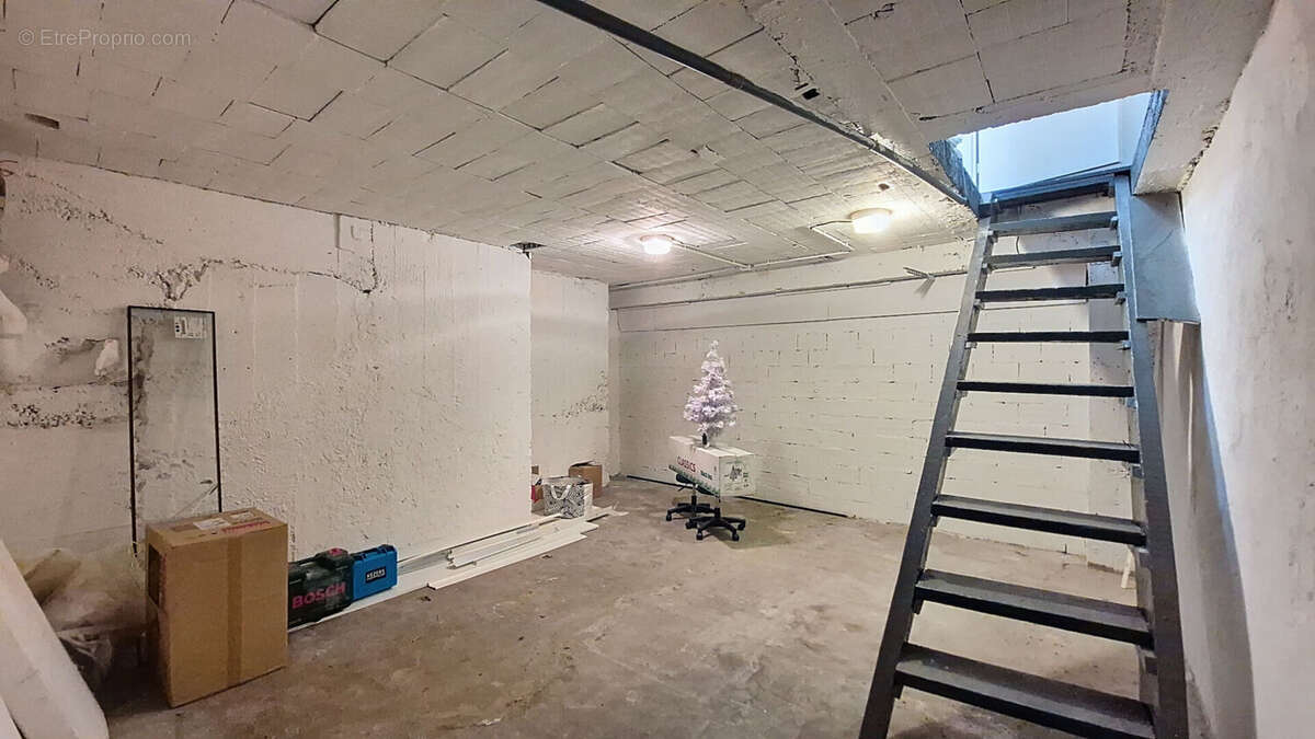 Commerce à MARSEILLE-5E