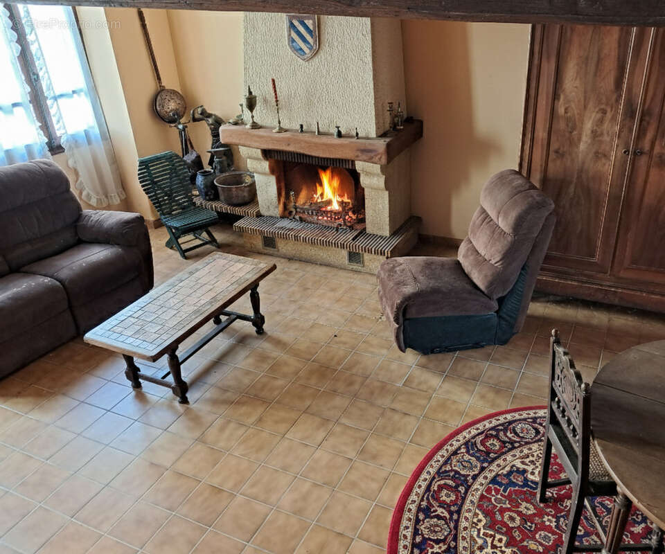 Maison à ARQUIAN