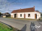 Maison à DURDAT-LAREQUILLE