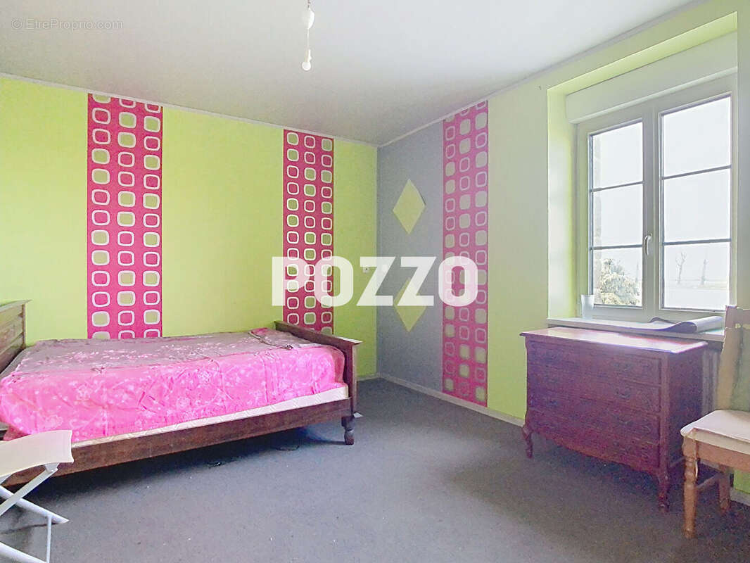 Maison à ROZ-SUR-COUESNON