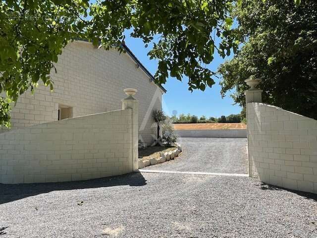 Maison à GOND-PONTOUVRE