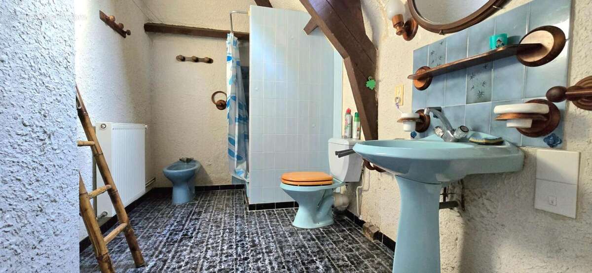 Maison à SAINT-ASTIER